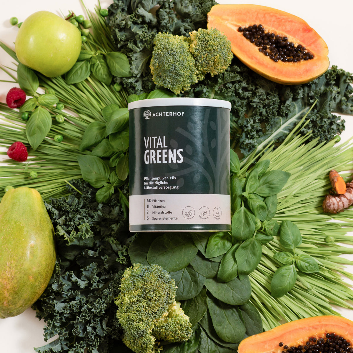 Dose Achterhof Vital Greens auf einem blauen Handtuch